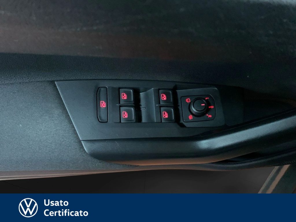 immagine usato VOLKSWAGEN Polo 5p 1.0 tsi comfortline 95cv