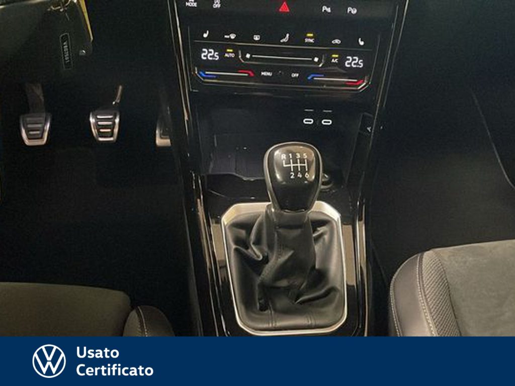 immagine usato VOLKSWAGEN T-Roc 1.0 tsi r-line 110cv