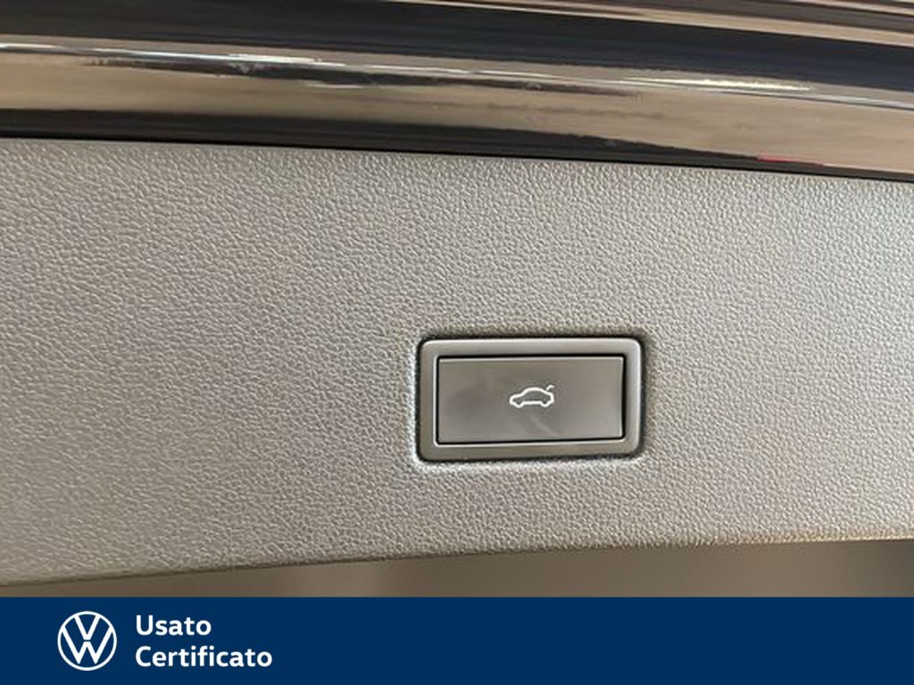 immagine usato VOLKSWAGEN T-Roc 1.5 tsi r-line dsg