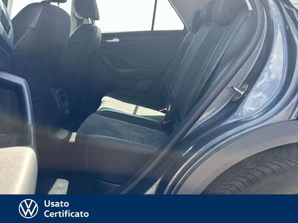 immagine usato VOLKSWAGEN T-Roc 1.0 tsi style 110cv