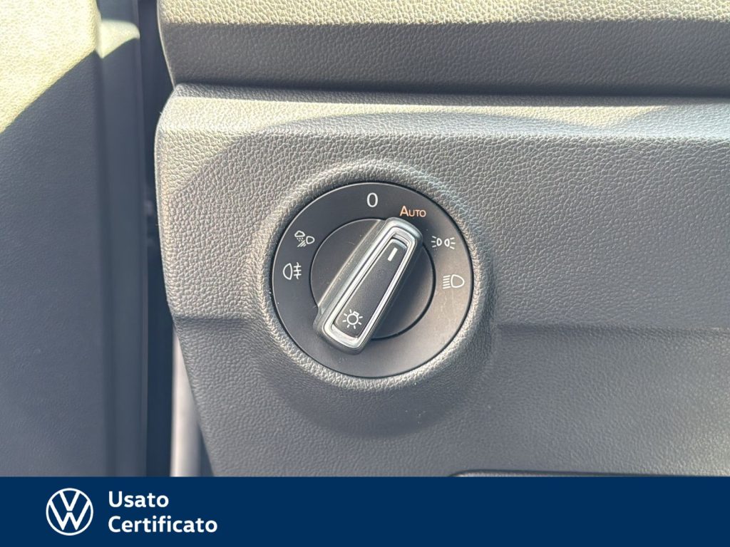 immagine usato VOLKSWAGEN T-Roc 1.0 tsi style 110cv