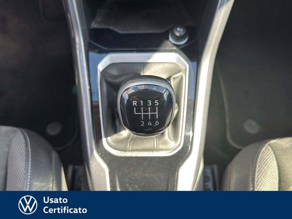 immagine usato VOLKSWAGEN T-Roc 1.0 tsi style 110cv