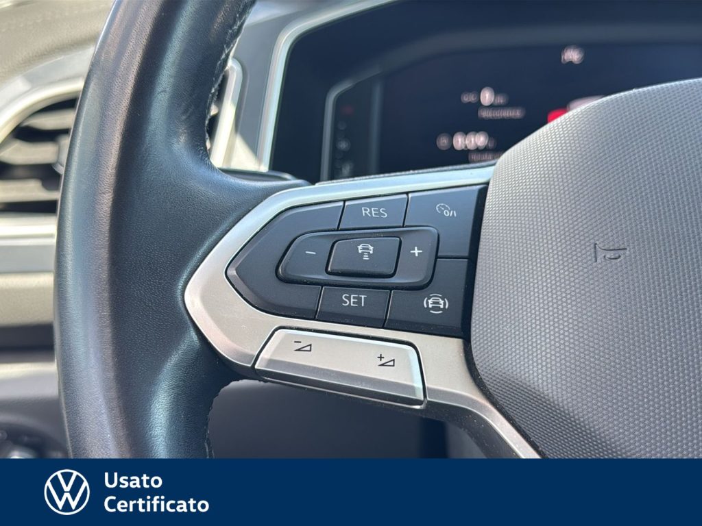 immagine usato VOLKSWAGEN T-Roc 1.0 tsi style 110cv