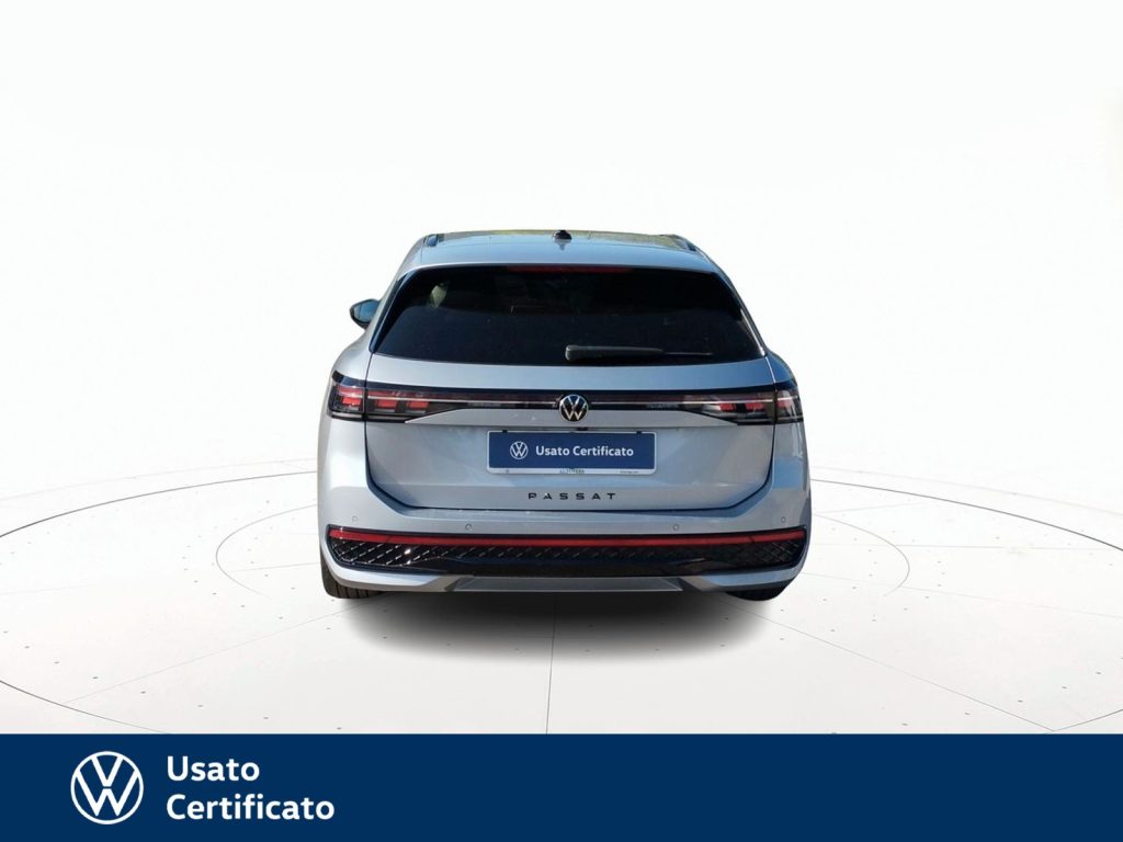 immagine usato VOLKSWAGEN Passat 1.5 etsi act r-line 150cv dsg