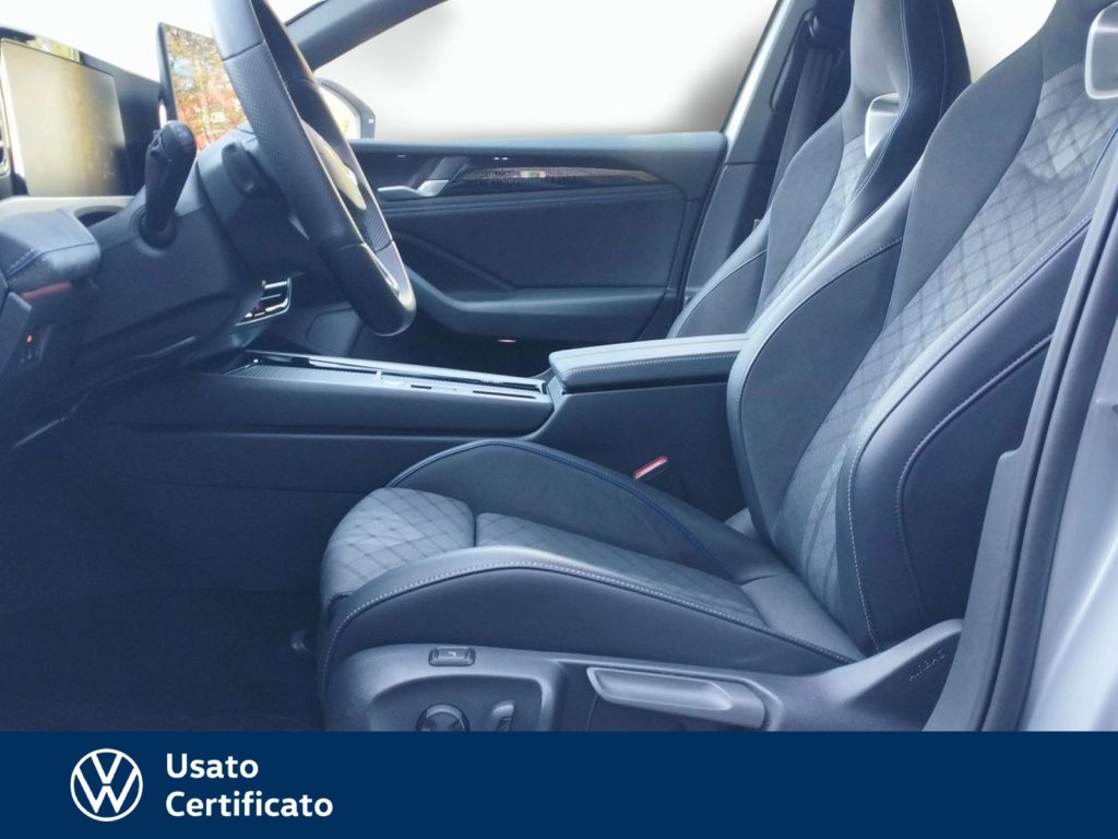 immagine usato VOLKSWAGEN Passat 1.5 etsi act r-line 150cv dsg