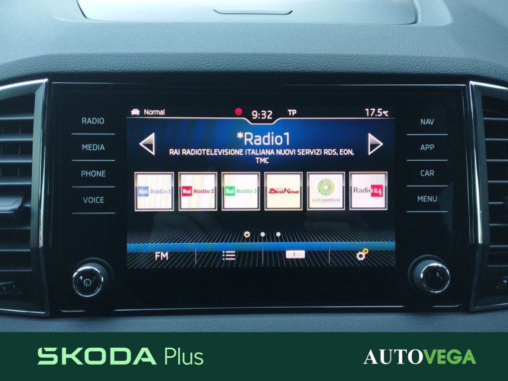 immagine usato SKODA Karoq 2.0 tdi sportline 4x4 dsg