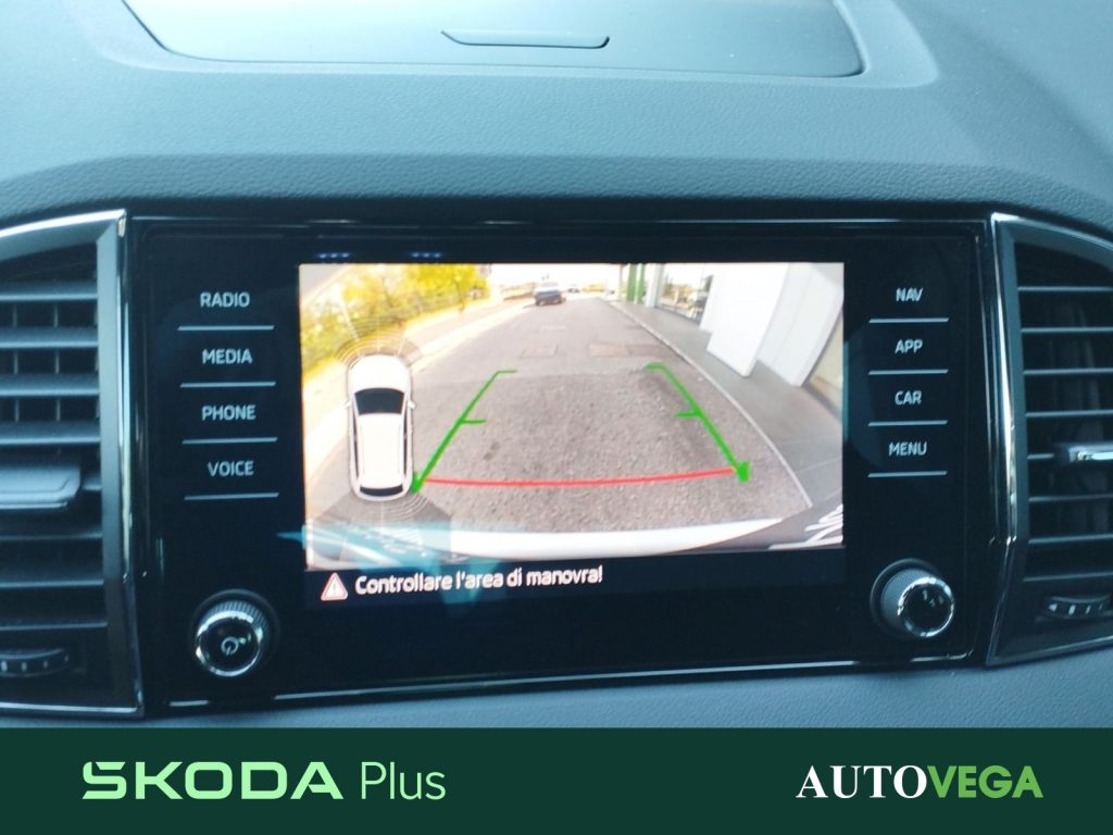 immagine usato SKODA Karoq 2.0 tdi sportline 4x4 dsg