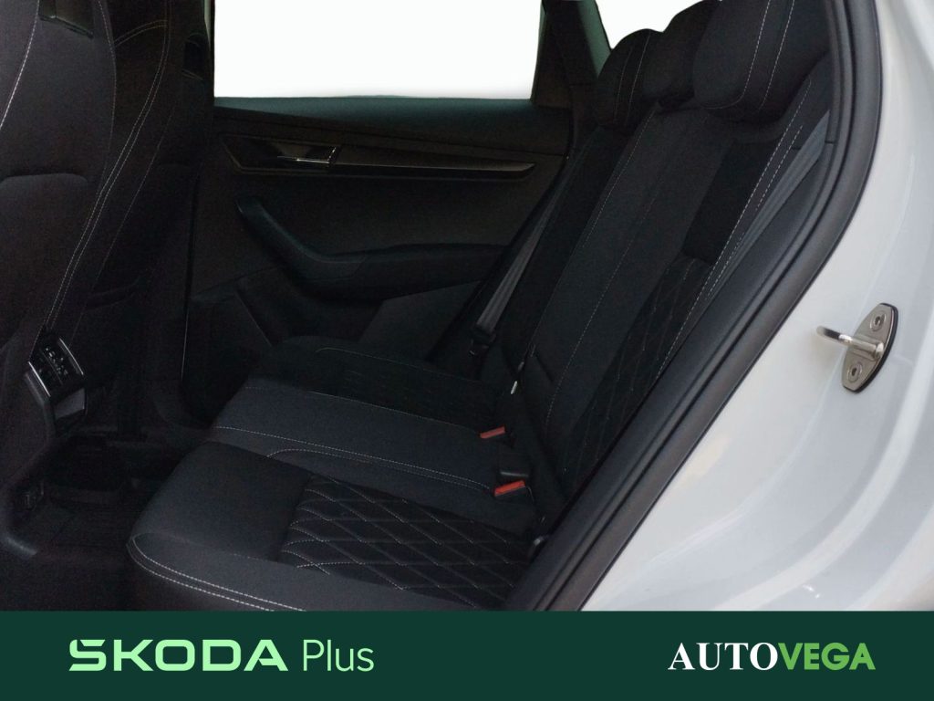 immagine usato SKODA Karoq 2.0 tdi sportline 4x4 dsg