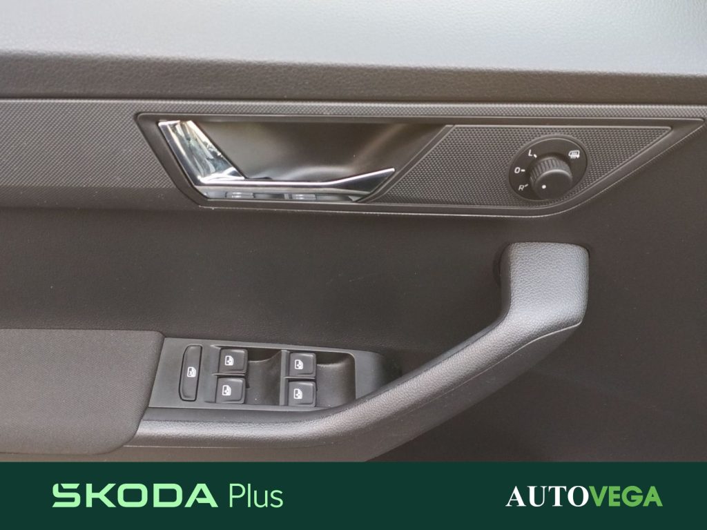 immagine usato SKODA Fabia 1.0 mpi ambition 75cv