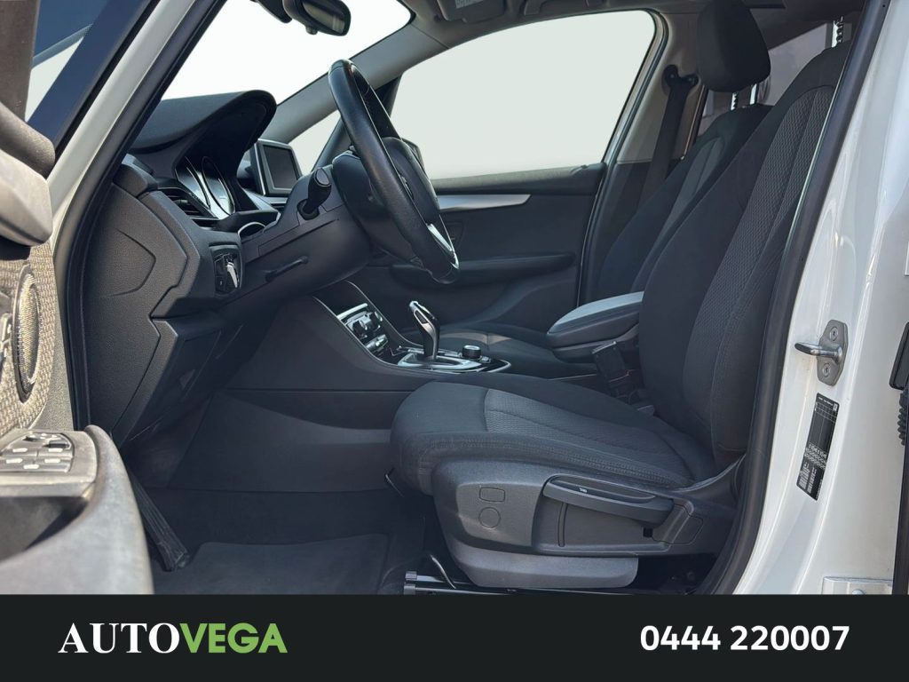 immagine usato BMW 218 218i active tourer business 140cv auto
