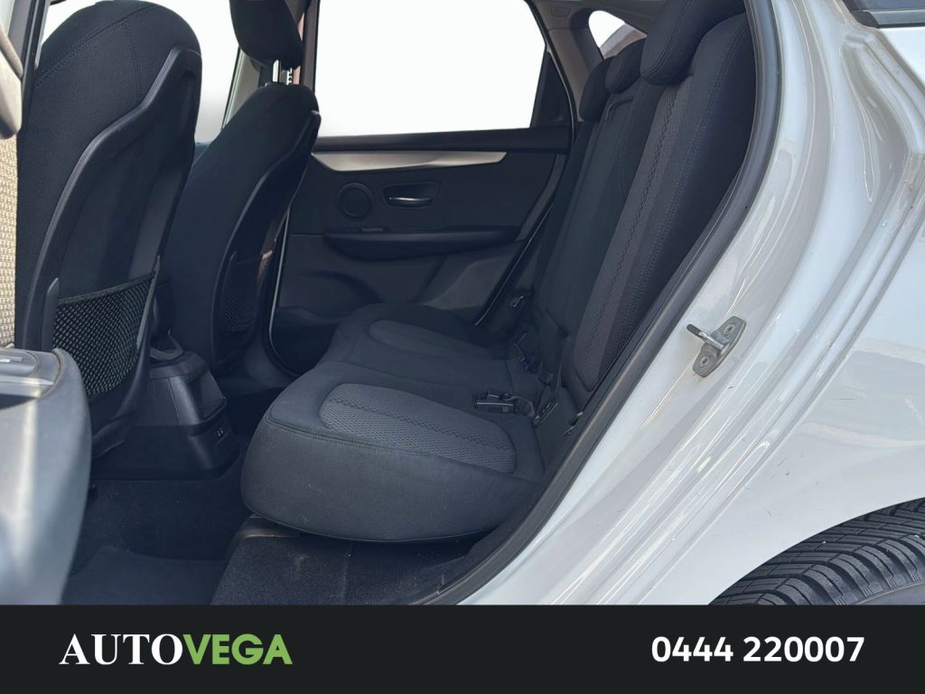 immagine usato BMW 218 218i active tourer business 140cv auto