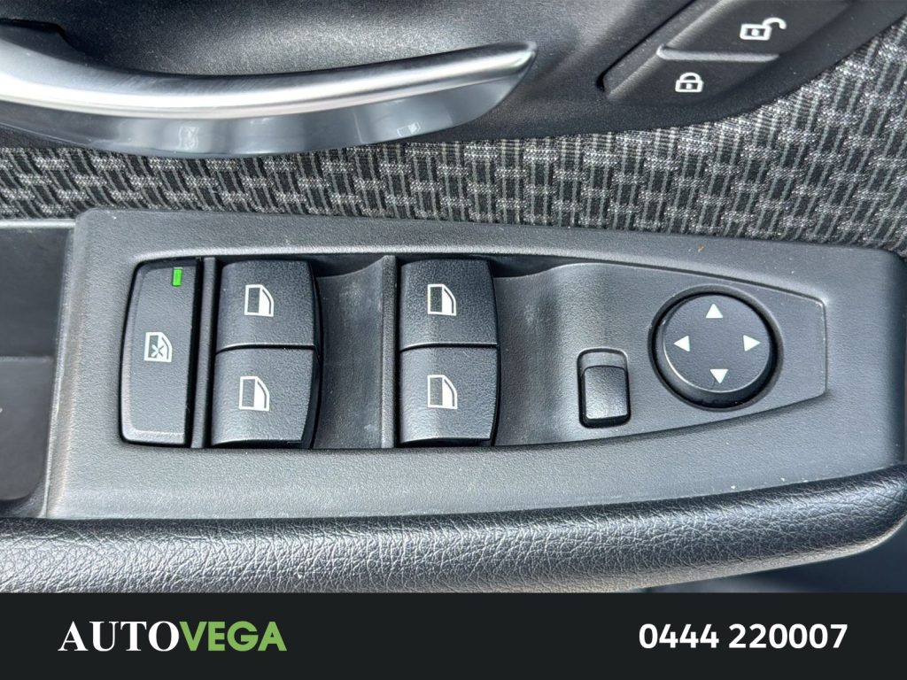 immagine usato BMW 218 218i active tourer business 140cv auto