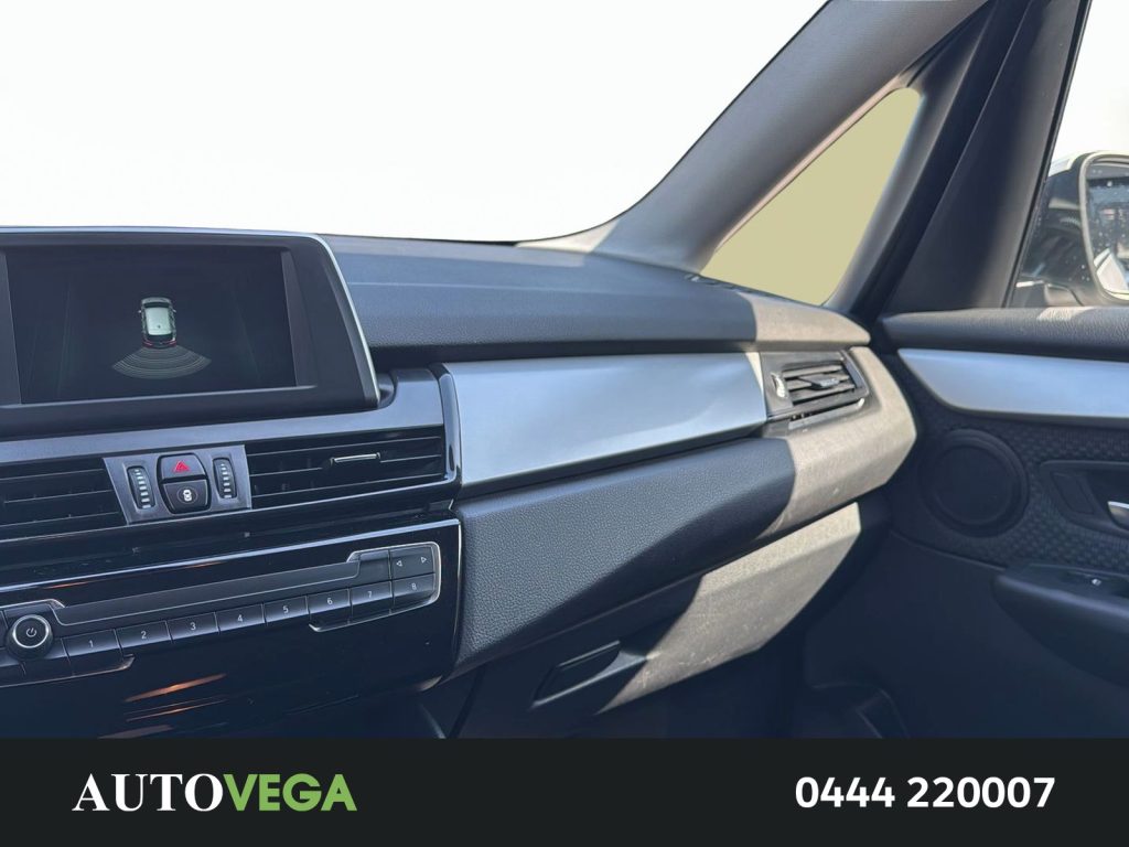 immagine usato BMW 218 218i active tourer business 140cv auto