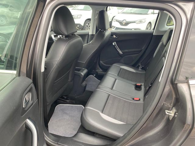PEUGEOT 2008 1° SERIE PURETECH 82 ALLURE - foto 6