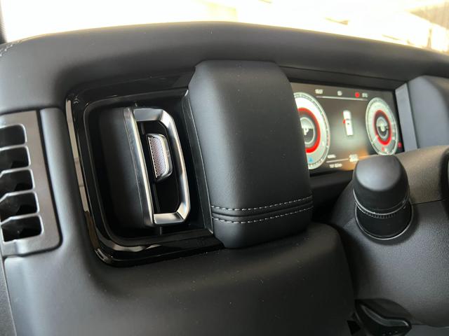 EMC 212 2.0 TDI 8AT 4WD EDITION - foto 11