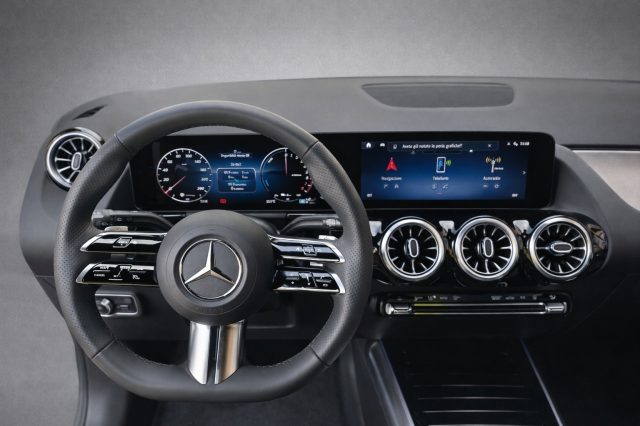 MERCEDES-BENZ GLA 250 E HYBRID EQ AMG LINE ADVANCED PL - foto 8