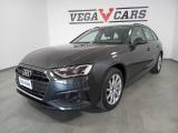 AUDI A4 Avant 40 TDI quattro S tronic Business Advanced