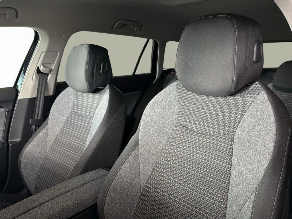 immagine nuovo SKODA Superb wagon 2.0 tdi selection 150cv dsg