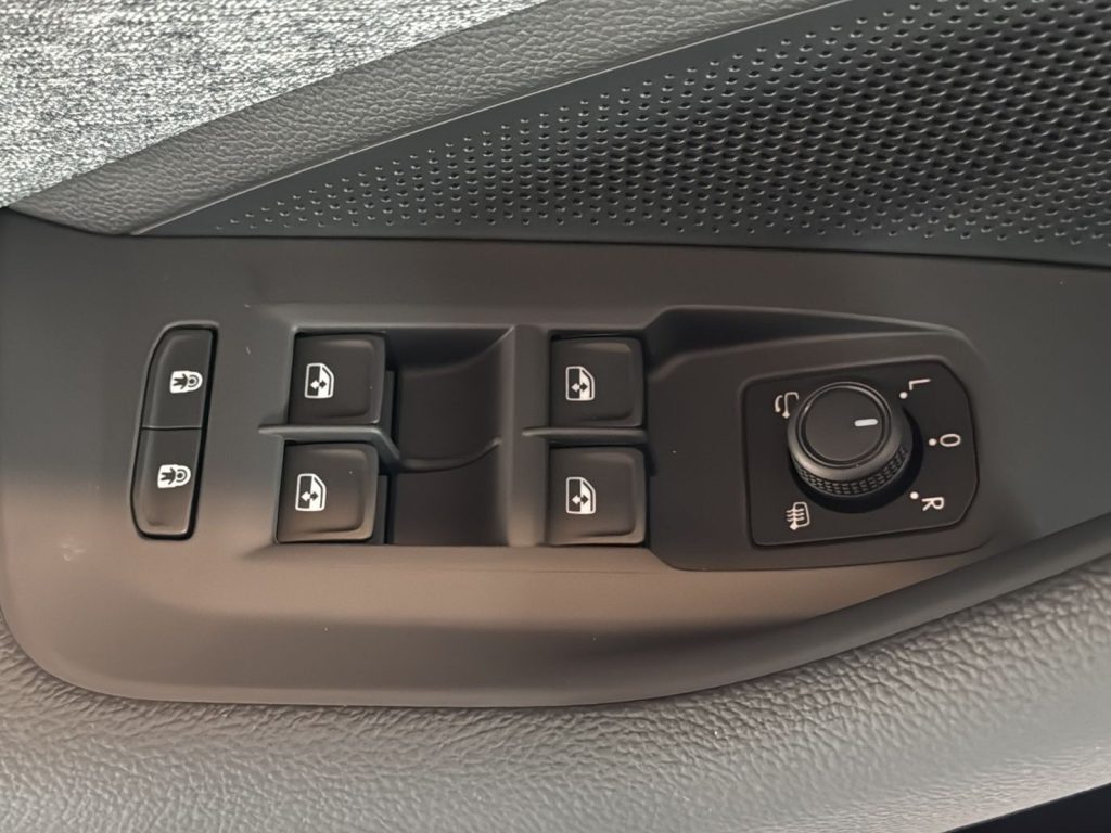 immagine nuovo SKODA Superb wagon 2.0 tdi selection 150cv dsg