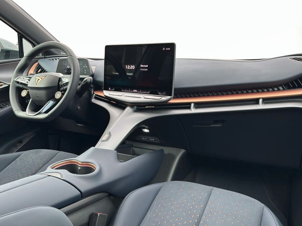 immagine nuovo CUPRA Tavascan 77kwh endurance adrenaline rwd