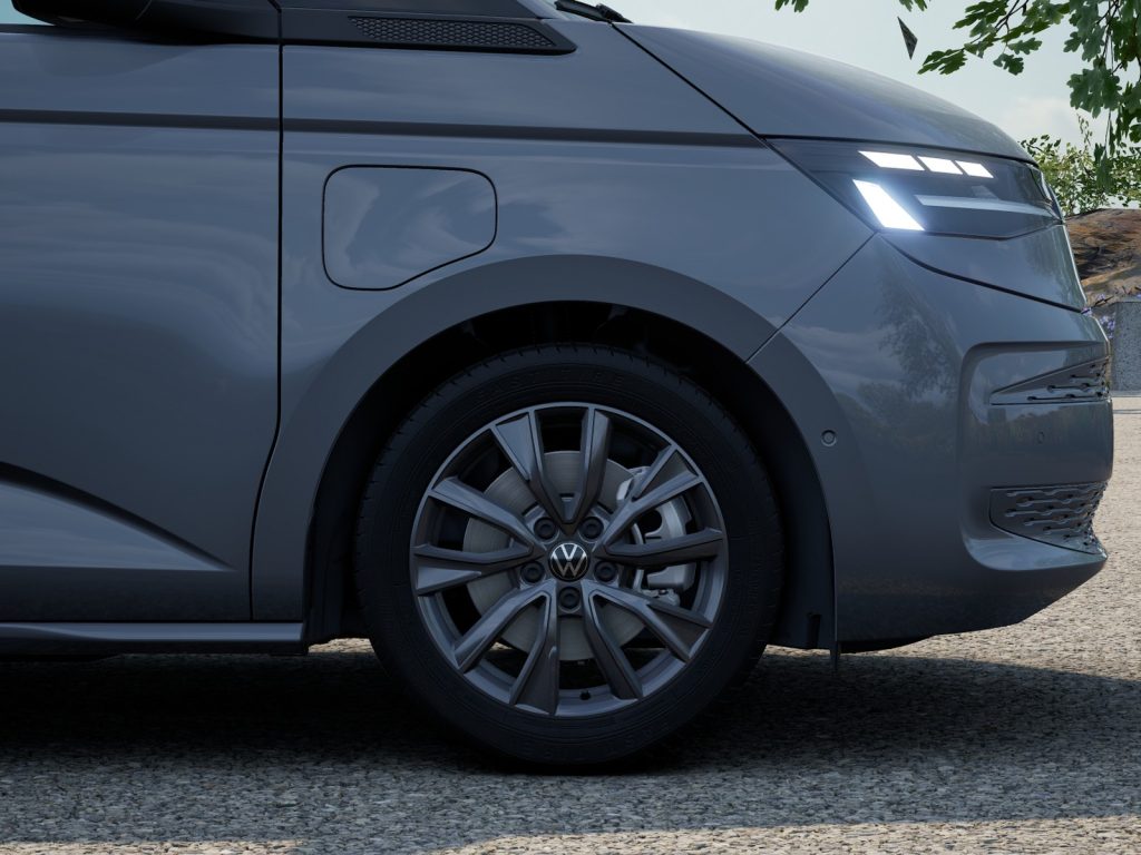 immagine nuovo VOLKSWAGEN Multivan t7  1.5 phev life 4motion 245cv dsg 7p.ti