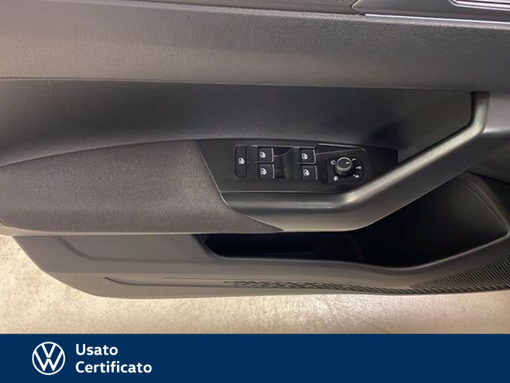 immagine usato VOLKSWAGEN Taigo 1.0 tsi r-line 110cv