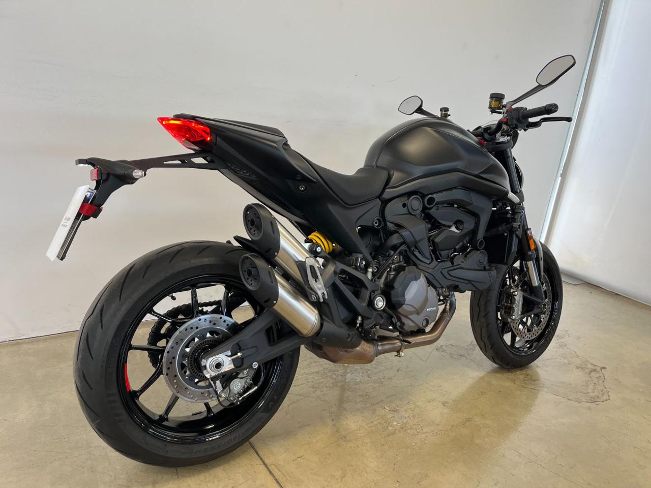 immagine usato DUCATI Monster 937 BLACK