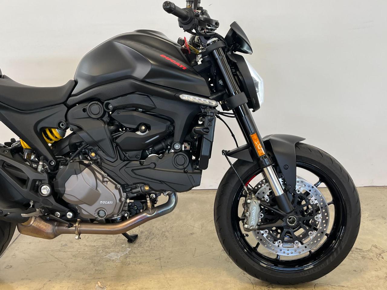 immagine usato DUCATI Monster 937 BLACK