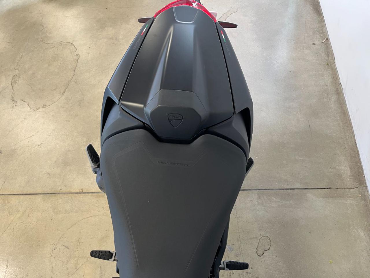 immagine usato DUCATI Monster 937 BLACK