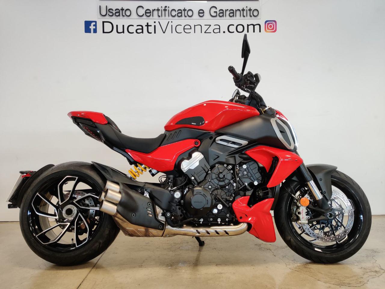 immagine usato DUCATI Diavel V4 RED