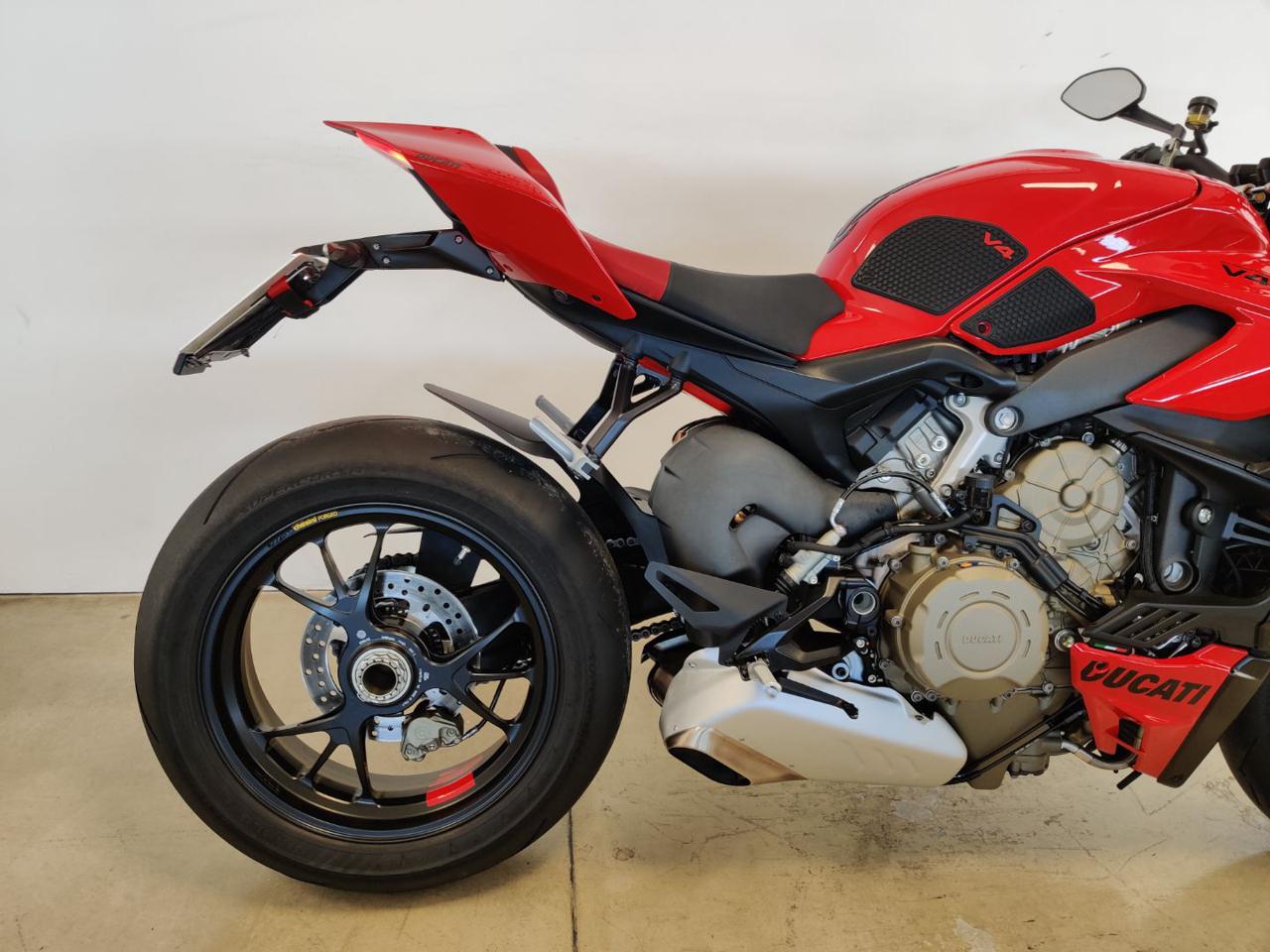 immagine usato DUCATI Streetfighter V4 S RED