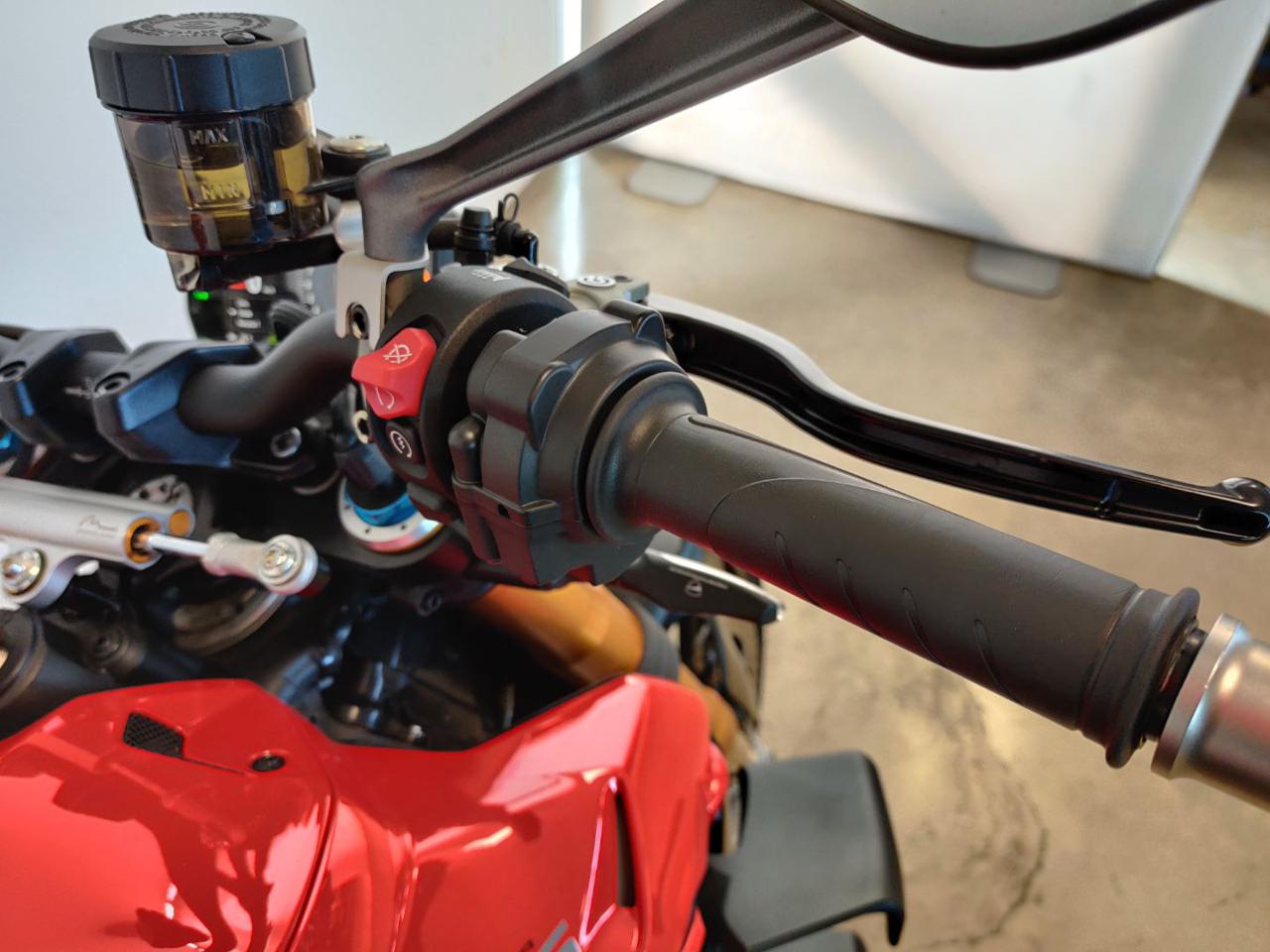 immagine usato DUCATI Streetfighter V4 S RED