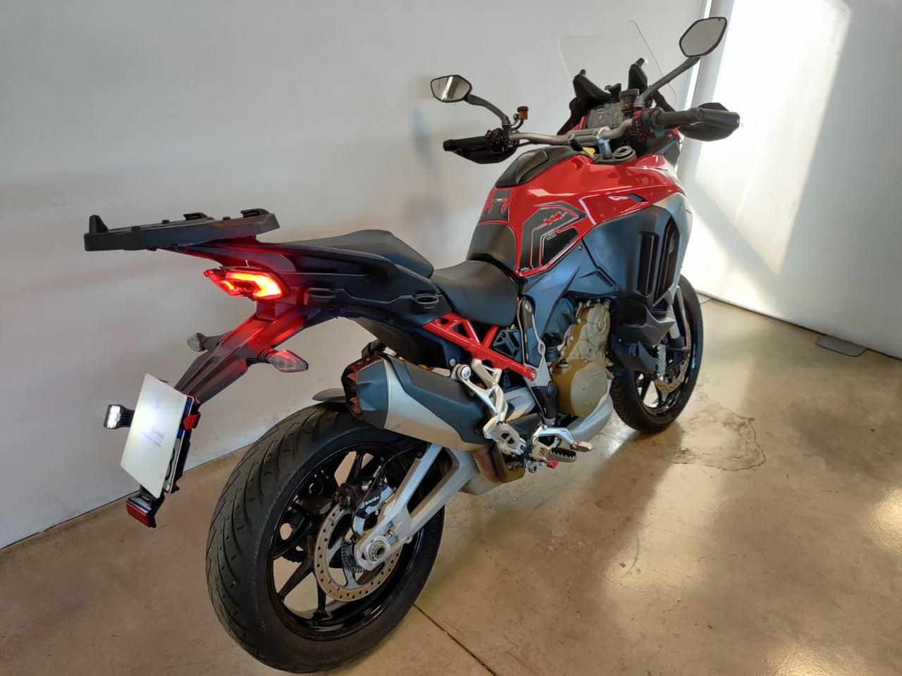 immagine usato DUCATI Multistrada 1100 V4 RED