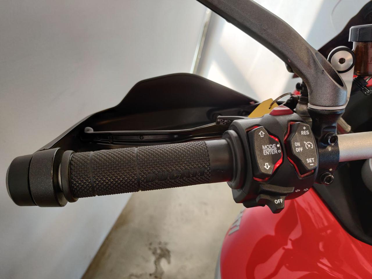 immagine usato DUCATI Multistrada 1100 V4 RED