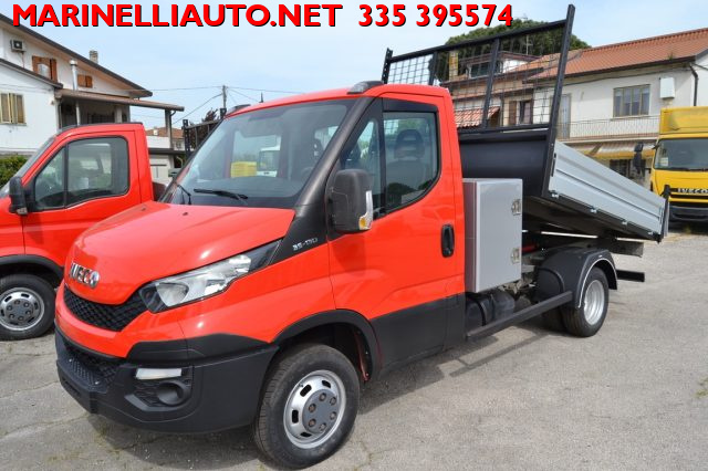 iveco daily 35c13 2.3 cassone ribaltabile pari al nuovo usata