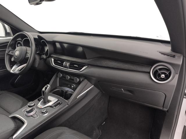 ALFA ROMEO STELVIO 2.2 T BUSINESS Q4 190CV AUTO - foto 29