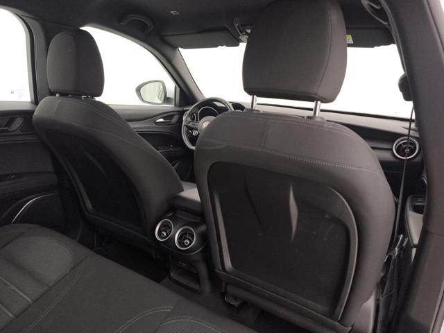 ALFA ROMEO STELVIO 2.2 T BUSINESS Q4 190CV AUTO - foto 27