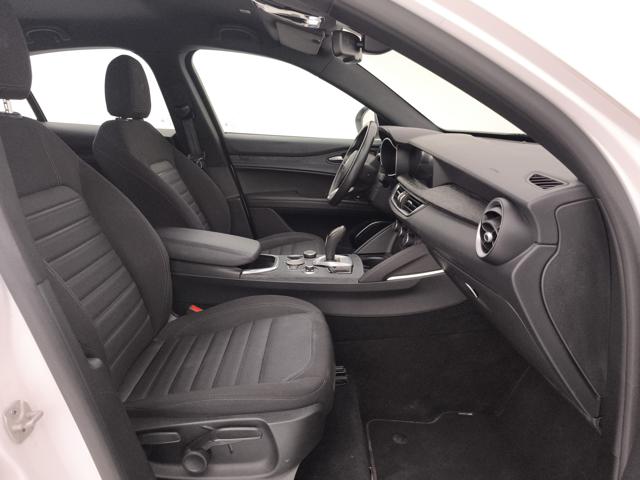 ALFA ROMEO STELVIO 2.2 T BUSINESS Q4 190CV AUTO - foto 30