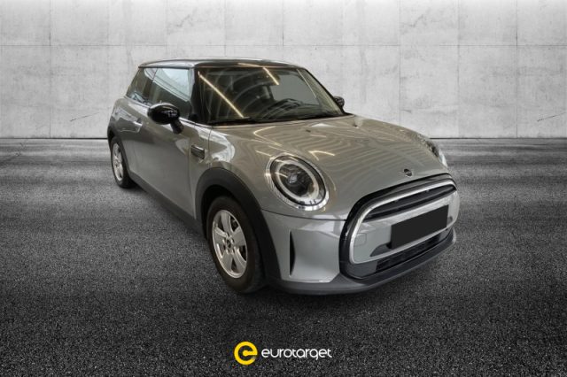 mini cooper 1.5 cooper essential usata
