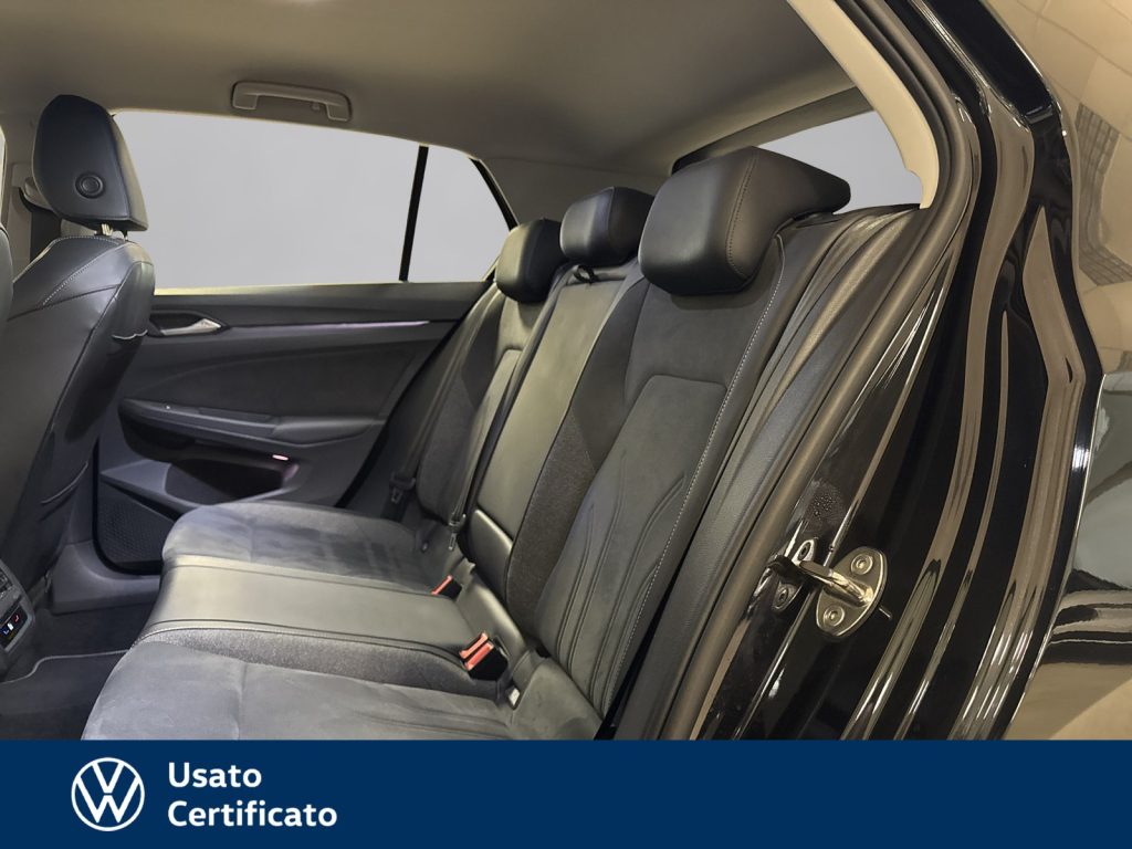 immagine usato VOLKSWAGEN Golf 2.0 tdi style 150cv dsg