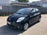 TOYOTA Yaris 1.0 5 porte