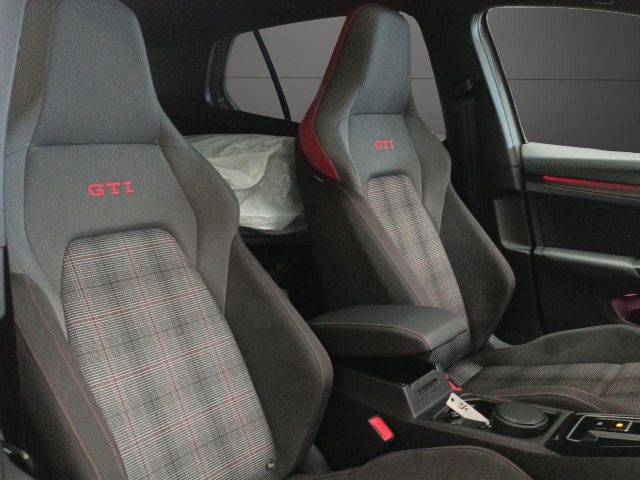 VOLKSWAGEN GOLF 2.0 TSI DSG GTI - foto 14