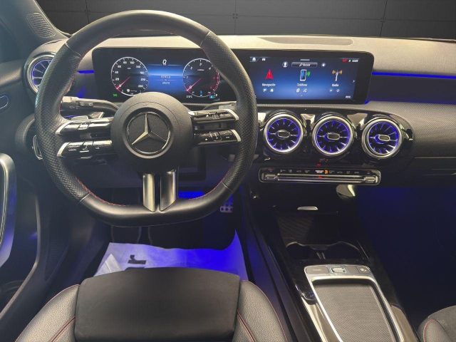 MERCEDES-BENZ A 180 D AUTOMATIC AMG LINE PREMIUM - foto 11