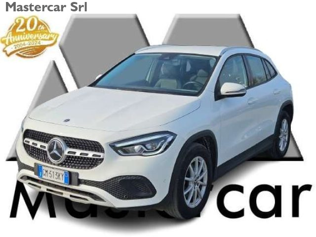 mercedes-benz gla 180 gla 180d business extra auto tg : gm513ky usata