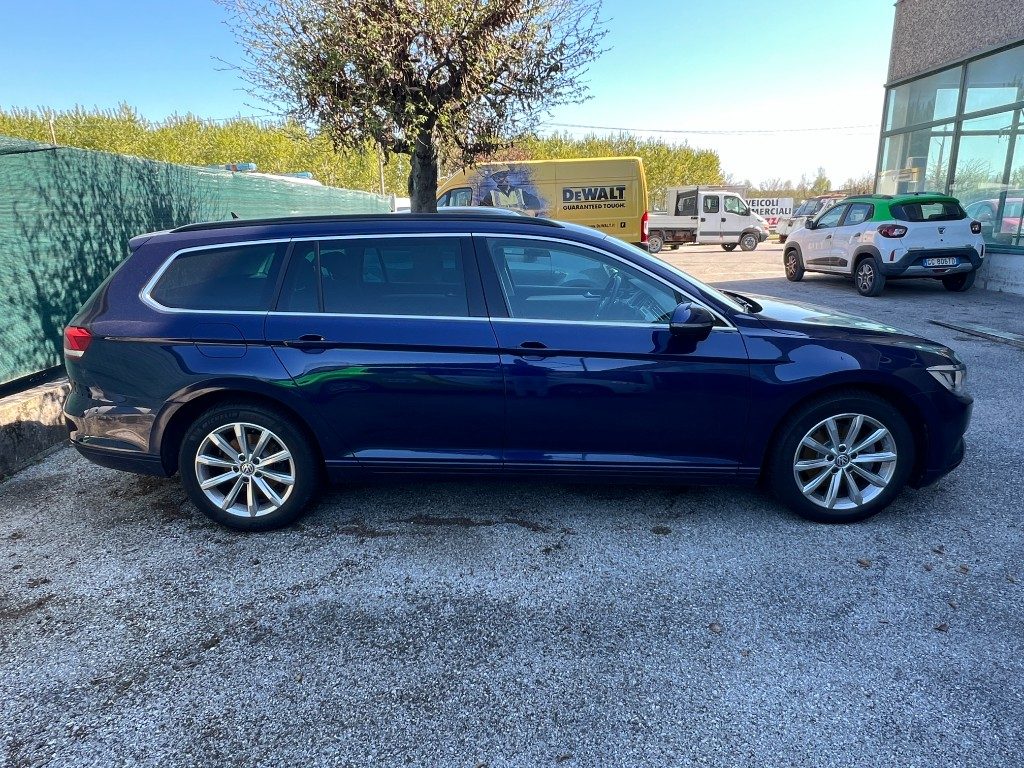 Immagine di VOLKSWAGEN Passat Variant 1.6 TDI Business BlueMotion Technology del 03/2018 km 92853