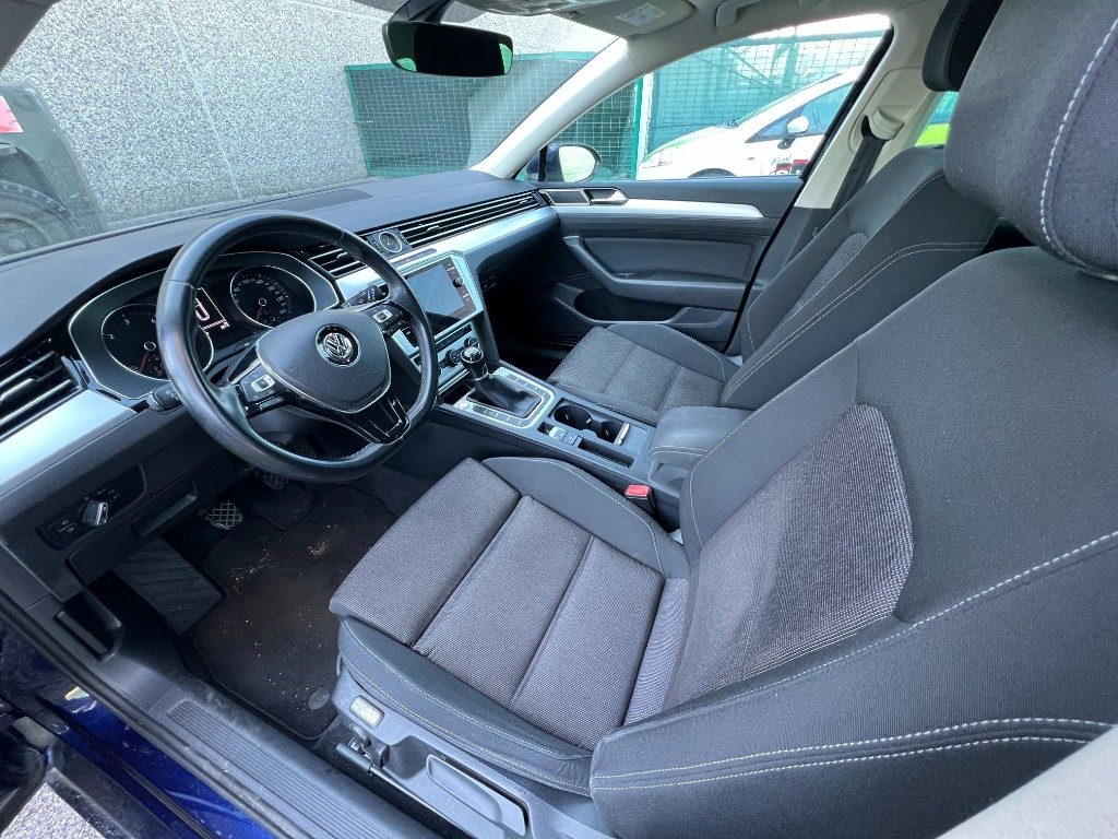 Immagine di VOLKSWAGEN Passat Variant 1.6 TDI Business BlueMotion Technology del 03/2018 km 92853