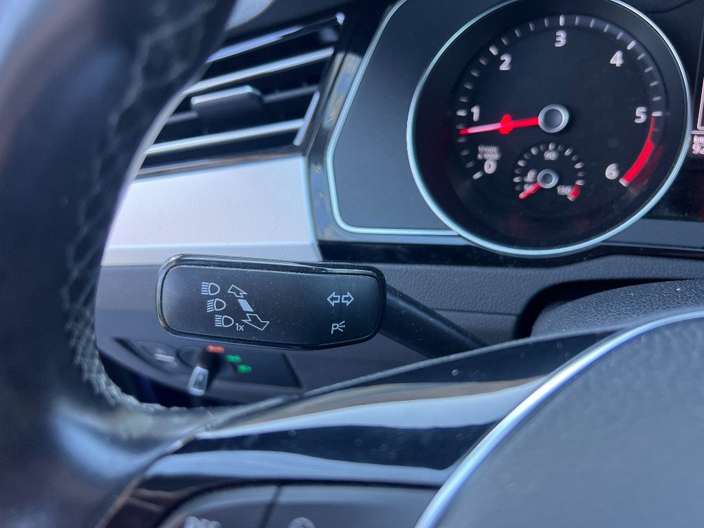 Immagine di VOLKSWAGEN Passat Variant 1.6 TDI Business BlueMotion Technology del 03/2018 km 92853