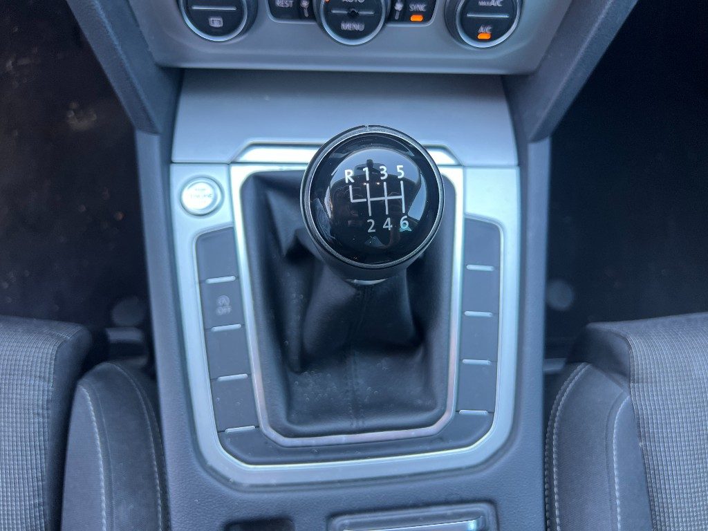 Immagine di VOLKSWAGEN Passat Variant 1.6 TDI Business BlueMotion Technology del 03/2018 km 92853