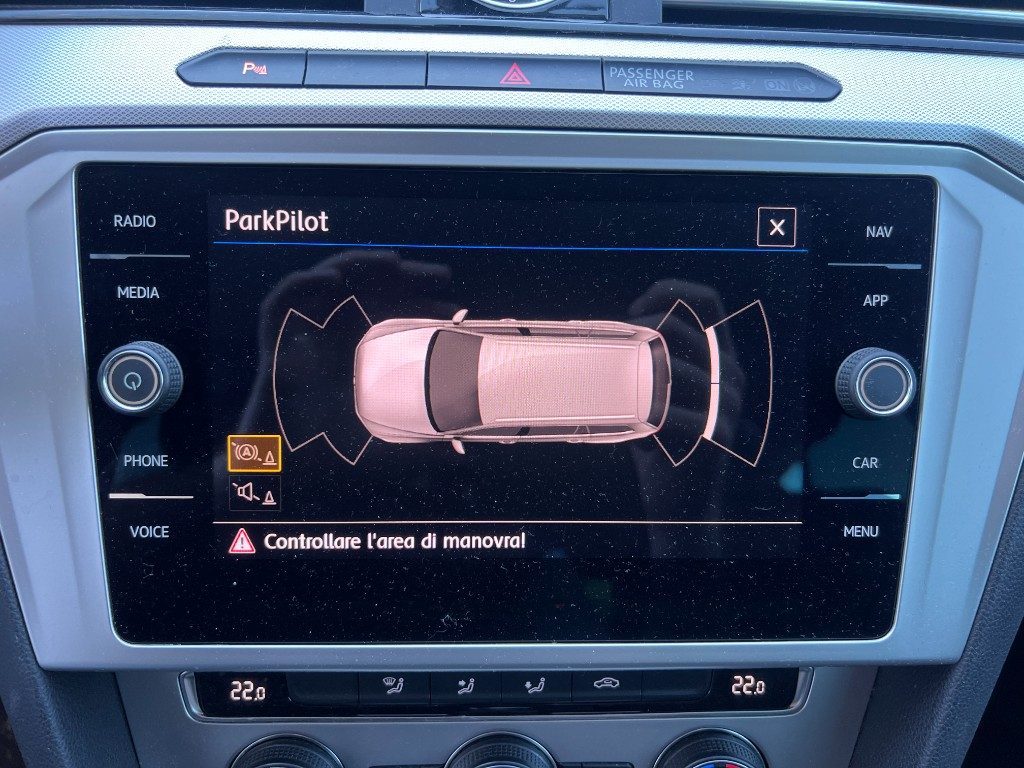 Immagine di VOLKSWAGEN Passat Variant 1.6 TDI Business BlueMotion Technology del 03/2018 km 92853