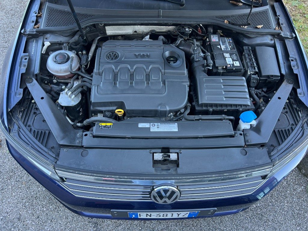 Immagine di VOLKSWAGEN Passat Variant 1.6 TDI Business BlueMotion Technology del 03/2018 km 92853